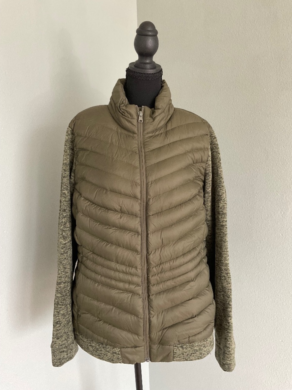 LANDS END KNIT DOWN JACKET SIZE XL